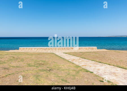 Mémorial de pierre sur la plage à Anzac Cove à Gallipoli, où les troupes alliées ont combattu dans la seconde guerre mondiale, 1 en Turquie çanakkale Banque D'Images