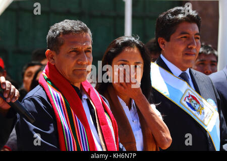 Le président péruvien Ollanta Humala (à gauche), son épouse Nadine Heredia (centre) et le maire de Puno Ivan Flores (à droite), Puno, Pérou Banque D'Images