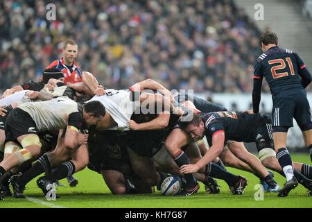 Saint Denis, hors de Paris, France. 11 novembre 2017. Scrum Rugby : test match de rugby entre la France et la Nouvelle-Zélande au stade de France à Saint Denis, près de Paris. Crédit : FAR EAST PRESS/AFLO/Alamy Live News Banque D'Images