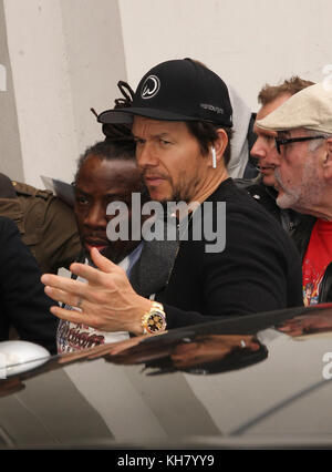 Londres, Royaume-Uni. 16 Nov, 2017. Mark Wahlberg acteur américain vu à Global Media à Londres Credit : RM Press/Alamy Live News Banque D'Images