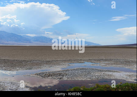 Plaines de sel près de badwater Banque D'Images