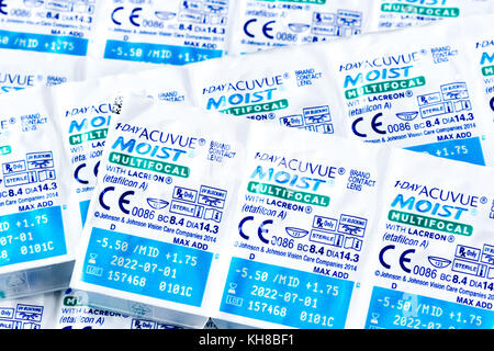 1-Day Acuvue Moist, Multifocales Lentilles La lentille de contact, Royaume-Uni Banque D'Images