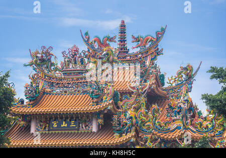 La ville de Kaohsiung, Taïwan, district de tsoying, étang de lotus, temple des lumières *** *** local caption architecture, art, chinois, coloré, kaohsiung city Banque D'Images