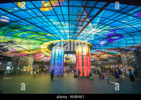 La ville de Kaohsiung, Taïwan, la station de métro formosa boulevard *** *** local caption architecture, art, plafond, colorée, formosa boulevard, kaohsiung city Banque D'Images