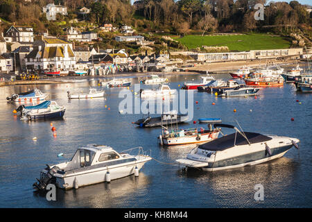 Tôt le matin dans le port de Lyme Regis dans le Dorset, UK. Banque D'Images