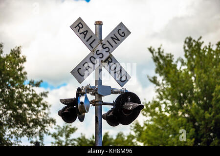 Railroad crossing sign Banque D'Images