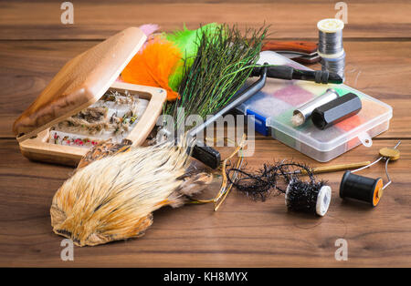 Instruments et accessoires de pêche à la mouche Banque D'Images