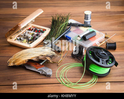 Instruments et accessoires de pêche à la mouche Banque D'Images