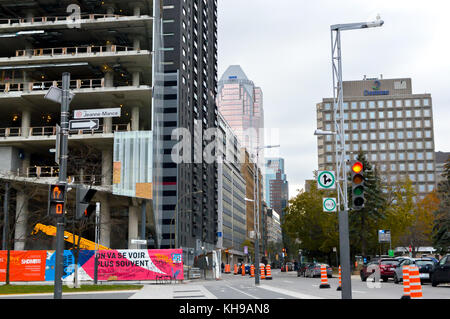 Montréal, Canada - 12 novembre 2017 : sur les environs de la place des arts, Montréal, Canada Banque D'Images