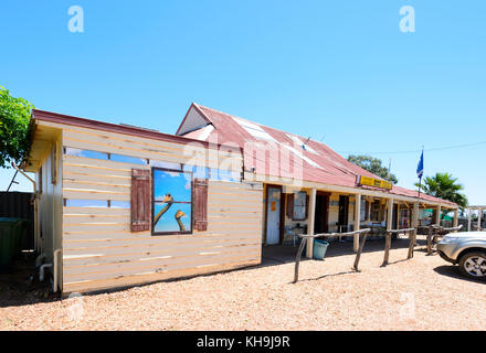 L'emblématique Hebel Hotel est un pub Outback historique, Hebel, au sud-ouest du Queensland, Queensland, Australie Banque D'Images