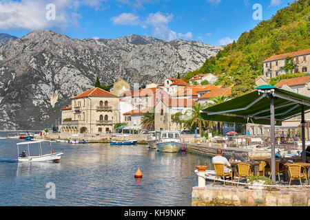 Perast balkan village paysage de montagne, la baie de Kotor, Monténégro Banque D'Images