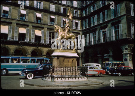 Jeanne d'Arc Sculpture, place des Pyramides, Paris, France, 1961 Banque D'Images