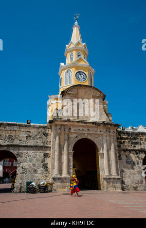 L'Amérique du Sud, Colombie, Cartagena. Vieille Ville historique fortifiée le centre-ville, à l'UNESCO. Clock Tower Gate aka Torre del Reloj. Banque D'Images