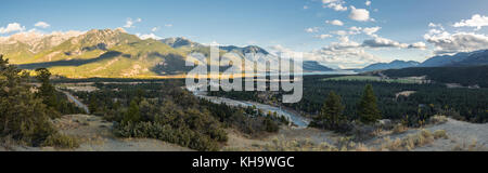 Panorama de la vallée du Columbia, Fairmont Hot Springs, en Colombie-Britannique, Canada Banque D'Images