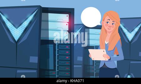Business Woman working on digital tablet in modern centre de base de données ou serveur prix ingénieur businesswoman Illustration de Vecteur