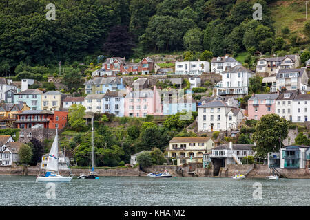 KINGSWEAR, DEVON/UK - Juillet 28 : Vue sur la rivière Dart à Kingswear dans le Devon Le 28 juillet 2012. Personne non identifiée Banque D'Images