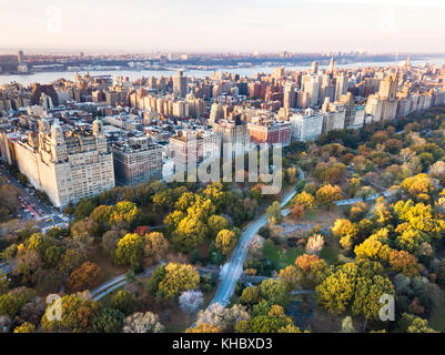 New York panorama shot de Central Park, vue aérienne en saison d'automne Banque D'Images