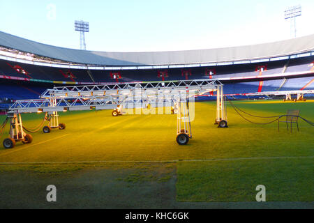 Fejenoord stade avec lumière artificielle *** *** local caption Pays-bas, Rotterdam, Holland, stade, football, fejenoord, de kuip, artificiel, ligh Banque D'Images