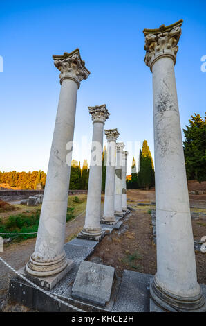 Ruines de l'asclépiéion dans kos Grèce, le grec ancien temple dédié à Asclépios, dieu de la médecine. Banque D'Images