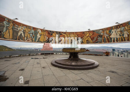 Vue de la colline de Zaisan memorial soviétique dans le sud d'Oulan-Bator, Mongolie. Banque D'Images