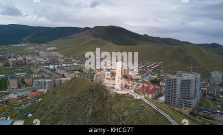 Vue aérienne de la colline Zaisan memorial soviétique dans le sud d'Oulan-Bator, Mongolie. Banque D'Images