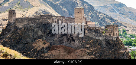 La forteresse de khertvisi. Géorgie situé dans le samtskhe javakheti-région dans la partie sud de la Géorgie est l'un des plus anciens (le dixième siècle) et Banque D'Images