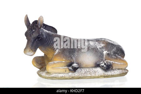 La figure d'un mulet pour l'ONG POTAL MEN nativité isolé sur fond blanc Banque D'Images