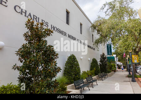 Le Charles Hosmer Morse Museum of American Art sur Park Avenue à Winter Park Florida États-Unis Banque D'Images