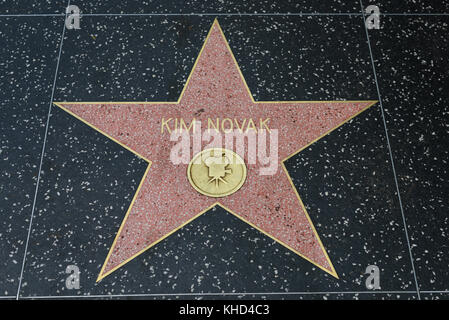 HOLLYWOOD, CA - 06 DÉCEMBRE : la star de Kim Novak sur le Hollywood Walk of Fame à Hollywood, Californie, le 6 décembre 2016. Banque D'Images