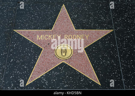 HOLLYWOOD, CA - 06 DÉCEMBRE : Mickey Rooney star sur le Hollywood Walk of Fame à Hollywood, Californie, le 6 décembre 2016. Banque D'Images