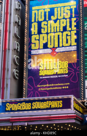 SpongeBob Squarepants, le musical de Broadway, au théâtre Palace à Times Square Banque D'Images