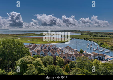 Christchurch Harbour a été formé il y a environ 7 000 ans lorsque le niveau de la mer a augmenté à la fin de l'ère glaciaire. Christchurch Quay et Quomps se situent dans la partie supérieure Banque D'Images