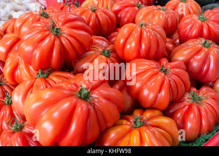 Tomates en vente sur le marché de Nice Banque D'Images