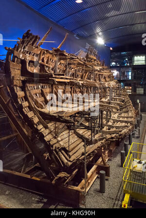 L'épave de la Mary Rose à la Mary Rose Museum, Portsmouth Historic Dockyard, Hampshire, England, UK Banque D'Images