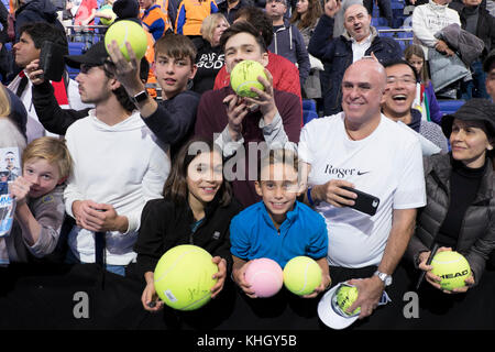 O2, Londres, Royaume-Uni. 18 novembre 2017. Jour 7 de la finale de Nitto ATP, Singles Match, Grigor Dimitrov (BUL) gagne son match contre Jack Sock (USA) pour entrer dans la finale contre David Goffin (bel). Crédit : Malcolm Park/Alay Live News. Banque D'Images