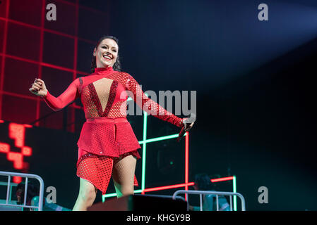 Liverpool, UK, 18 novembre 2017 lee latchford-evans, claire richards, Lisa scott-lee, Faye tozer et Ian Watkins 'h' de la British dance-pop à l'étapes groupe echo arena liverpool, sur leur titre "parti sur le dancefloor' tour 18/11/2017 photo : Gary mather / alamy live news Banque D'Images