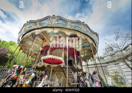 Carrousel traditionnel sur Montmartre Banque D'Images