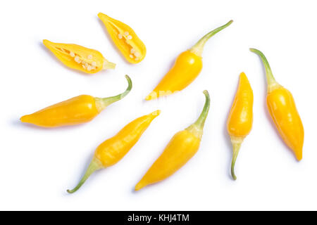 Aji habanero les piments (Capsicum baccatum), vue d'en haut. chemins de détourage, les ombres séparés Banque D'Images