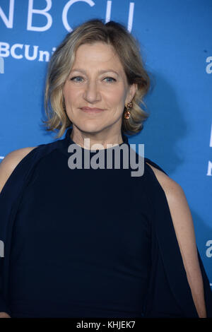 NEW YORK, NY - 15 MAI : Edie Falco assiste au NBCUniversal 2017 Upfront au Radio City Music Hall le 15 mai 2017 à New York. Personnes : Edie Falco transmission Ref : MNC1 Banque D'Images