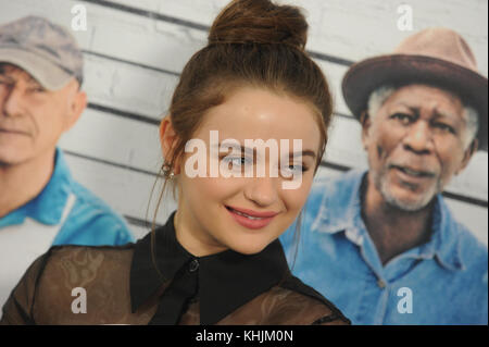 NEW YORK, NY - MARS 30 : Joey King assiste à la première de 'Going in style' New-yorkaise au SVA Theatre le 30 mars 2017 à New York. Personnes : Joey King transmission Ref : MNC1 Banque D'Images