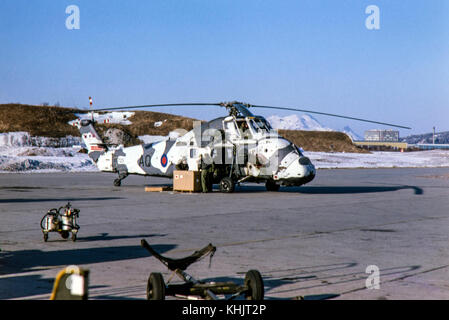 Raf westland wessex hélicoptère dans camofloughe arctique aq xv723 droit prendre en avril 1976 Banque D'Images