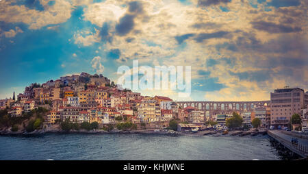 Panorama magnifique de la vieille ville de Kavala, Macédoine orientale et Thrace, Grèce Banque D'Images