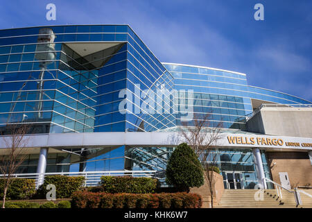 Winston-salem, NC, USA - 3 mars, 2013 : Wells Fargo linden centre à Winston-salem, Caroline du Nord. Banque D'Images