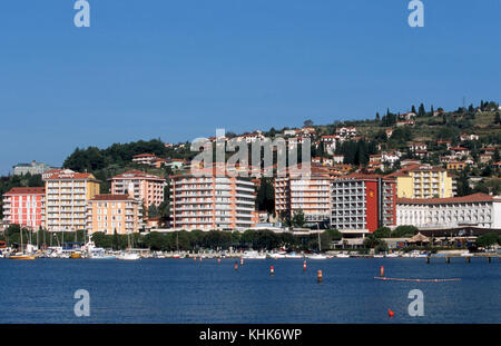 Slowenien, Portoroz, Bucht mit Hôtels Banque D'Images