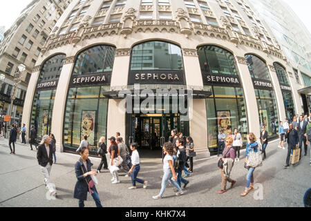 Magasin de cosmétiques Sephora sur la 5e Avenue, New York, Manhattan, NY, États-Unis d'Amérique. U.S.A. Banque D'Images