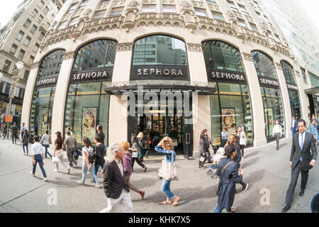 Magasin de cosmétiques Sephora sur la 5e Avenue, New York, Manhattan, NY, États-Unis d'Amérique. U.S.A. Banque D'Images