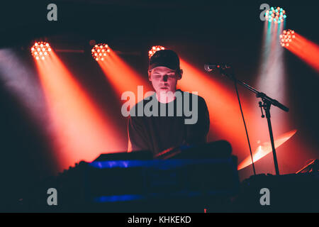 Le producteur de musique électronique danois et l'enregistrement artiste effectue une Sekuoia au concert live de templet Lyngby. Le Danemark, 25/11 2016. Banque D'Images