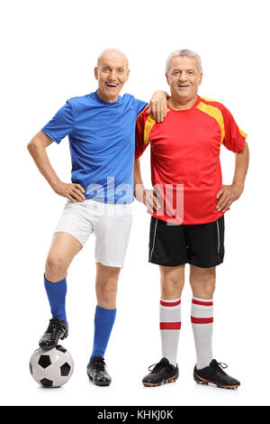 Portrait de deux footballeurs âgés isolé sur fond blanc Banque D'Images