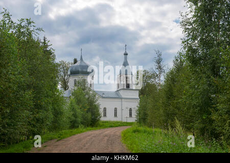 Église du saint grand martyr paraskeva vendredi. mshentsi bologovsky de village, district, région de Tver, en Russie. Banque D'Images