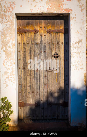 Porte du 15-16ème siècle chapelle de Sant Jaume de la Mata, à Mura, près du col d'Estenalles dans Parc Naturel de Sant Llorenç del Munt i l'obac Banque D'Images